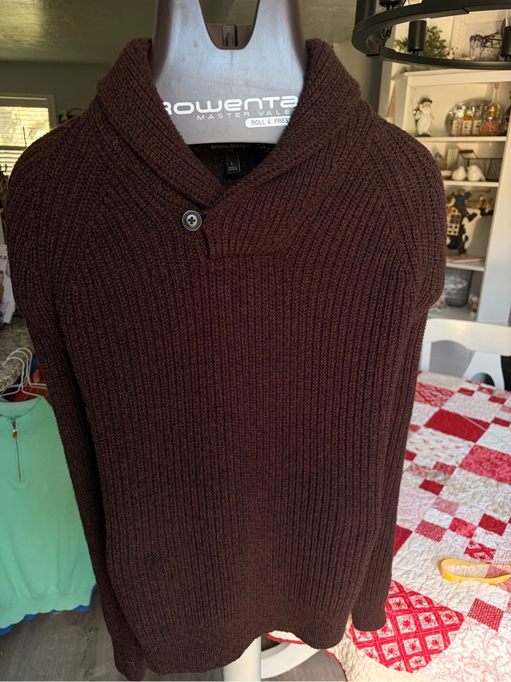 Banana Republic Men’s Dark Brown Shawl-Collar V-Neck Ribbed Sweater